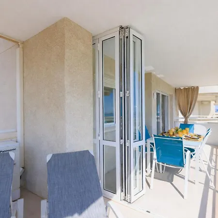 Uhc Mar Internum Apartamento La Pineda